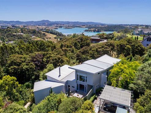 68 Brick Bay Drive, Sandspit