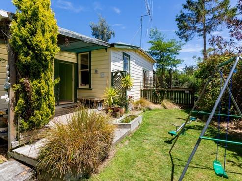 18A Rira Street, Marton