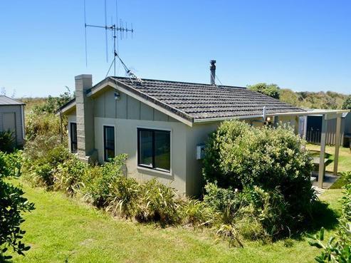 2 Konini Street, Otaki Beach