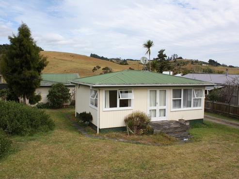 86 Valley Road, Hikurangi