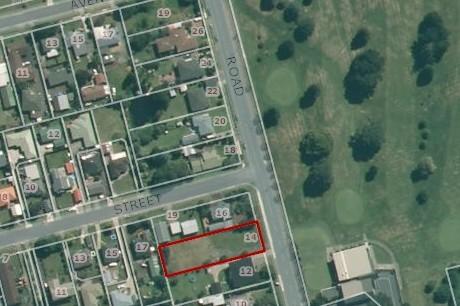14 Racecourse Road, Waiuku