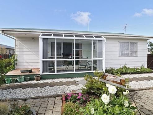 2/156 Crinan Street, Appleby