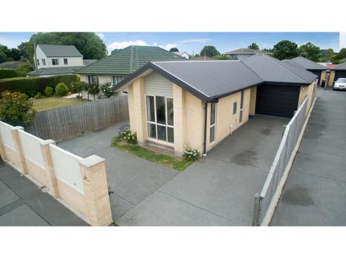 4/34 Avonhead Road, Avonhead