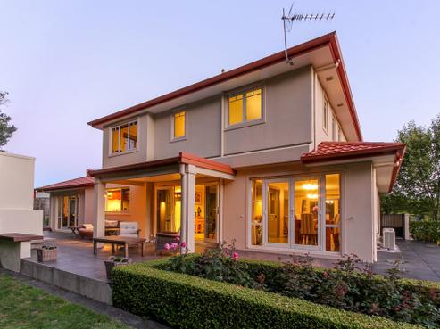12 Adam Lile Drive, Highlands Park