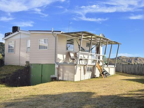44 Moana Drive, Mahia