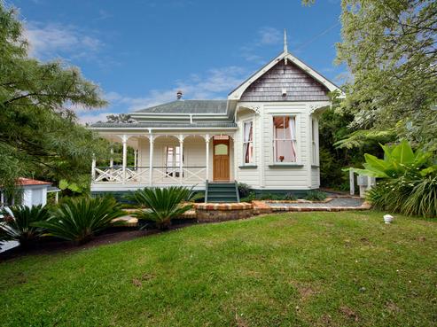 54 Upland Road, Huia