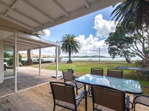 27 Kawakawa Bay Coast Road, Kawakawa Bay