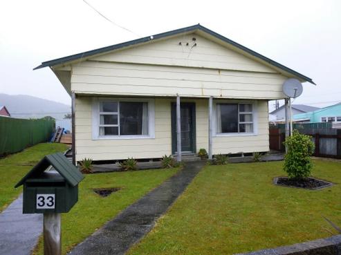 33 Blake Street, Blaketown