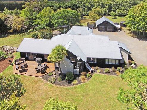 69 Estuary View Road, Waiau Pa