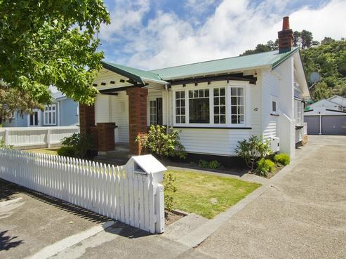 42 Kiwi Street, Alicetown