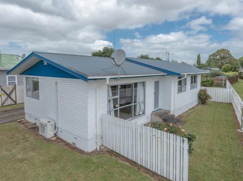 5 Emerald Place, Chartwell
