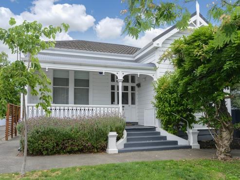 12 Jull Street, Napier South