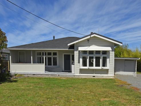30 Esther Street, Martinborough