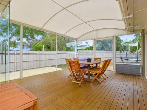 2 Pennycook Place, Sunnyhills