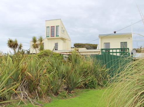 92 Oki Street, Oreti Beach