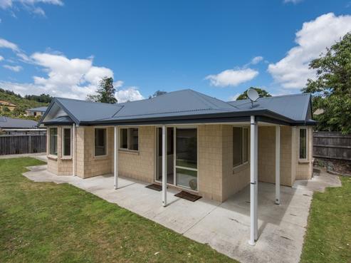 37 Eighty Eight Valley Road, Wakefield