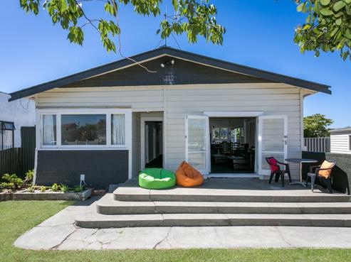 18 Forward Street, Greenmeadows