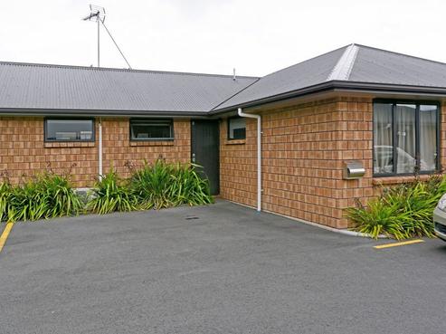 3/102 Old Farm Road, Hamilton East