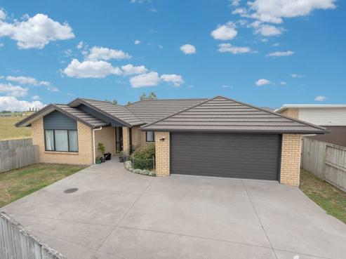 27 Chadwick Place, Rototuna North