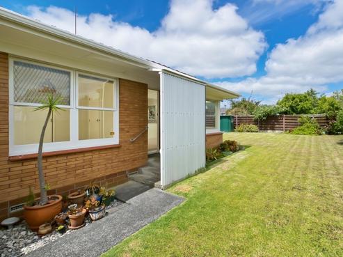 2/108 Huia Road, Point Chevalier