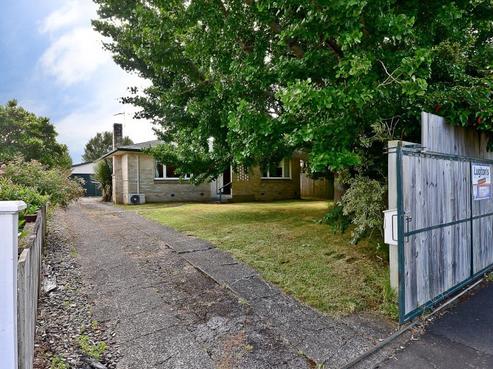 10 Defoe Avenue, Hillcrest