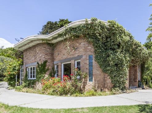 601 Mount Pleasant Road, Thames