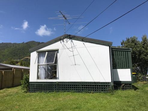 27 Pehi Kupa Street, Waikanae