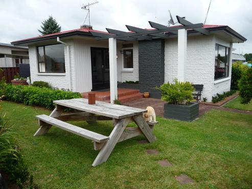 8 Cambridge Street, Putaruru