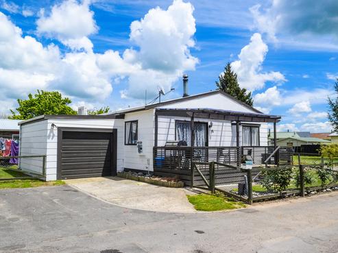 135B Burns Street, Leamington