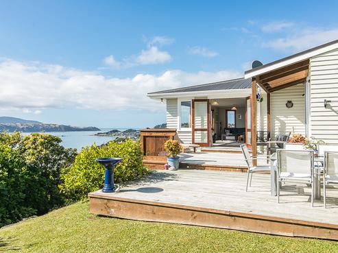 3 Fortification Road, Karaka Bays
