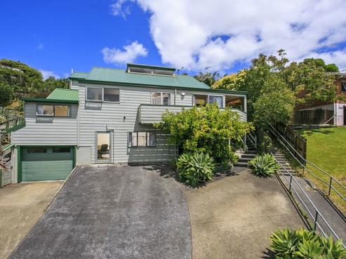 9 Camilla Grove, Totara Vale