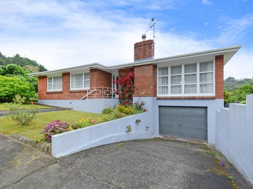 4 James Grove, Stokes Valley