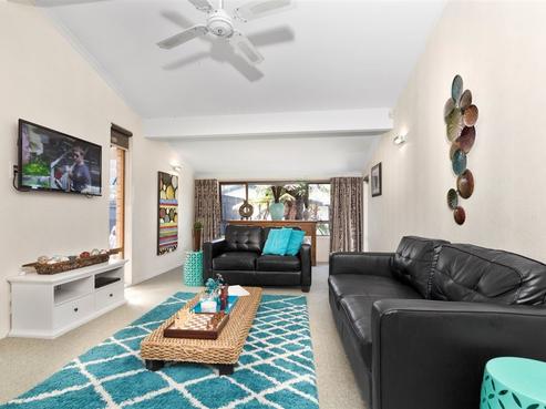 12 Hathor Street, Westbrook
