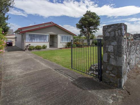 25 Randwick Road, Moera