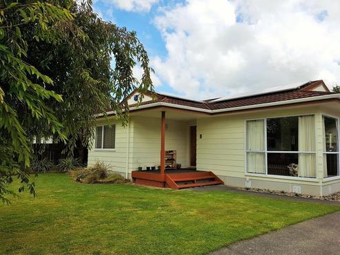 21 Delaware Grove, Totara Park