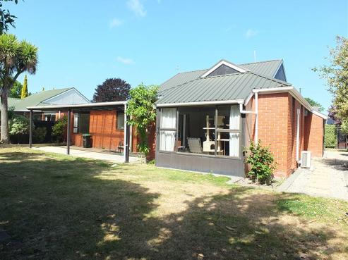 2/47 Memorial Avenue, Ilam