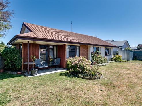 2/12 Beveridge Place, Greenmeadows
