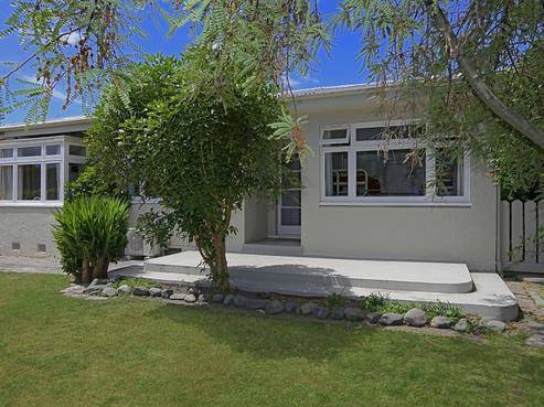 909 Pakowhai Road, Frimley