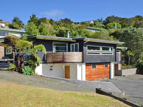 151 Riverside Drive, Parahaki