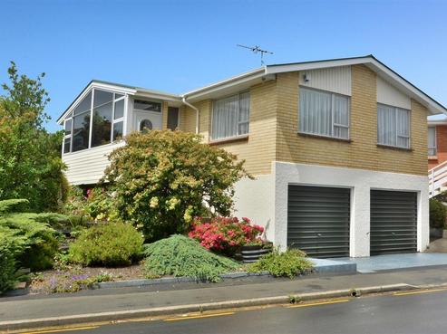 252 Highgate, Roslyn
