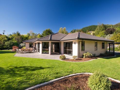 497 Hill Street South, Hope