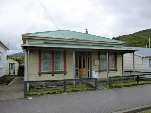 15 Murray Street, Greymouth