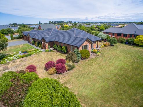 2 Heaphy Court, Rolleston