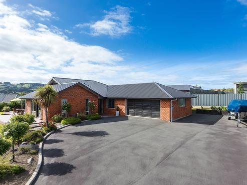 14 Holyport Close, Fairfield