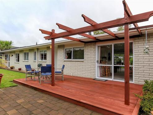 9 Winstone Place, Highlands Park
