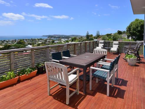39 Elliston Crescent, Stanmore Bay