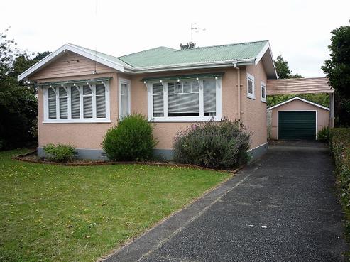16 Humphrey Street, Marton