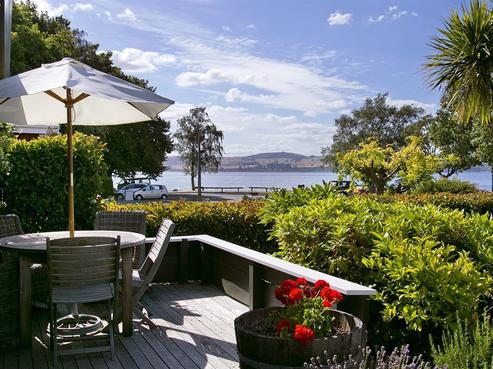 8 Mapou Road, Rainbow Point