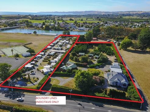 33 Farndon Road, Clive