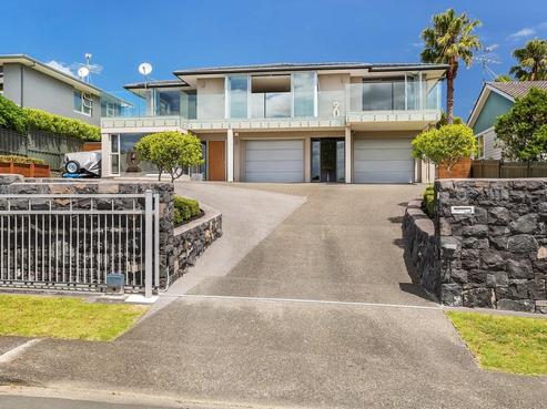 11 Red Bluff Rise, Campbells Bay